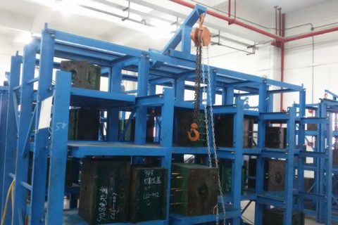 模具货架安装图片